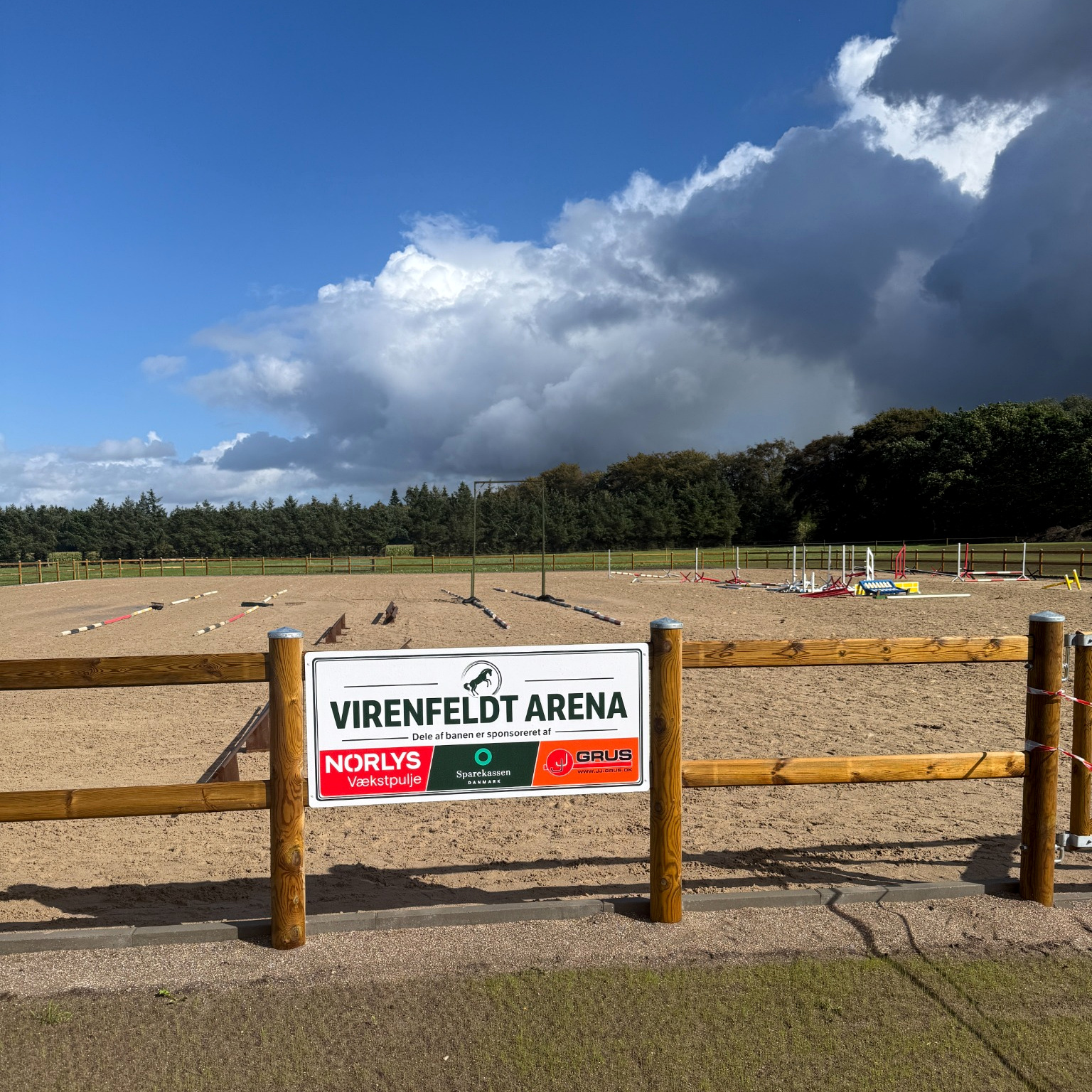 Virenfeldt Arena med Arenafiber ORGANIC Arenafiber ORGANIC på DM-banen hos Vasehus